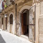 Apartament Alagona, Three Minutes Walk From The Sea Syrakuzy